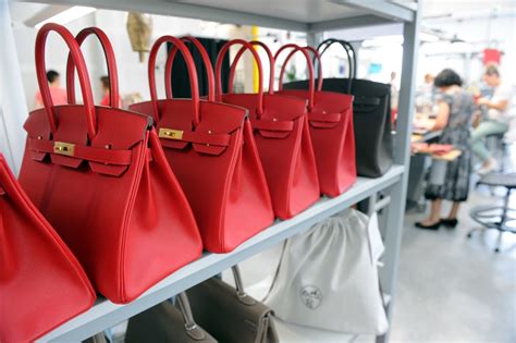 trafic sac hermes|Plusieurs anciens salariés d’Hermès jugés pour des sacs contrefaits.